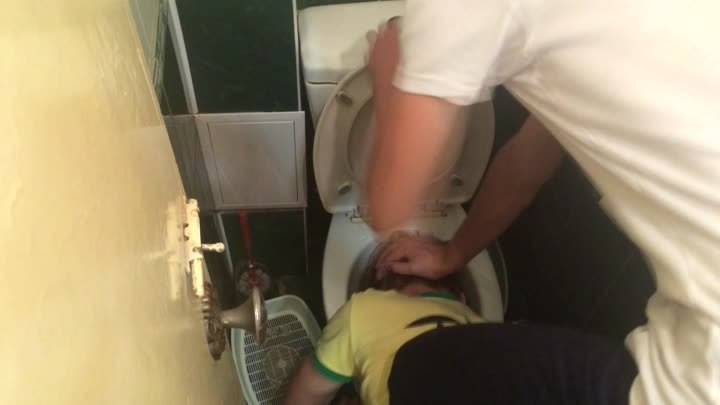 Toilette slave