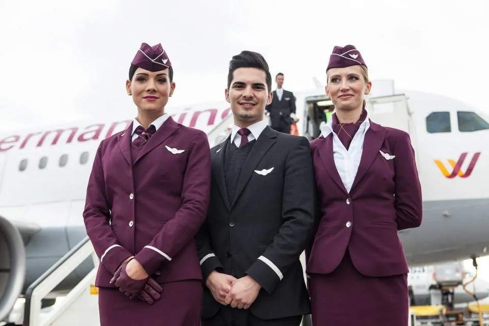 Мужичок и две подружки стюардессы