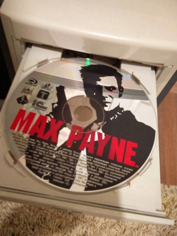 Create meme: game max payne, max payne 2 disc, max payne 2 the fall of max payne