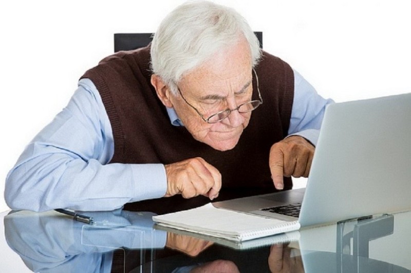 Create meme: pensioners, a pensioner at the computer, computer for pensioners