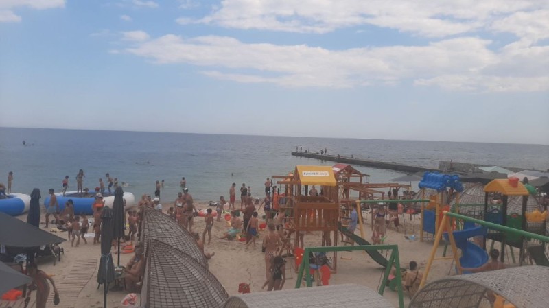 Create meme: the sea of azov in yeysk, sunny golubitskaya beach, taman beach
