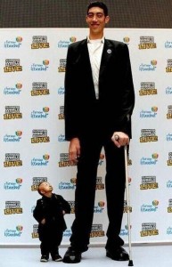 Create meme: A Tall Man, the tallest man in the world growth, the biggest man in the world