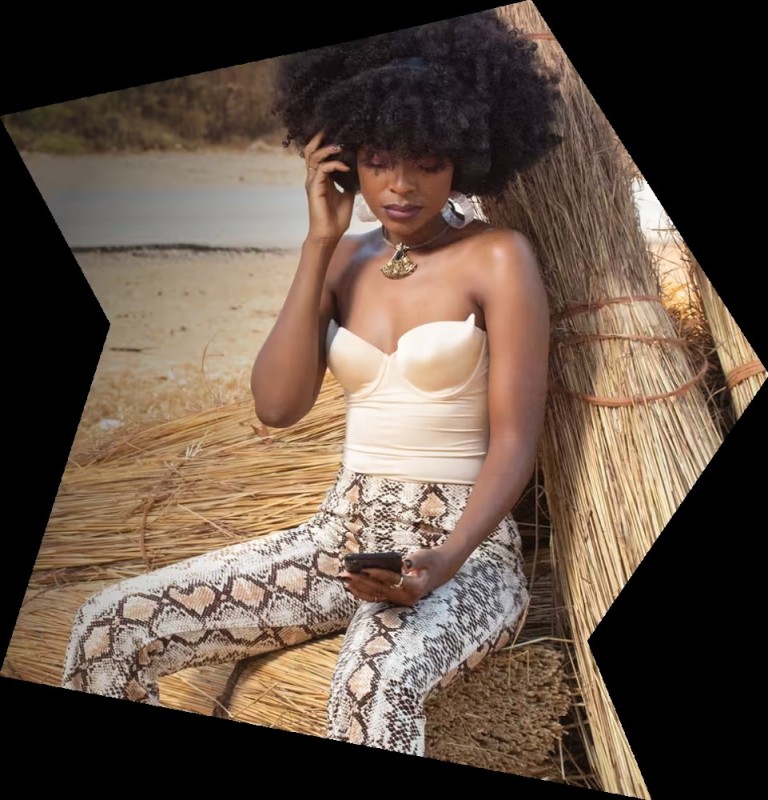 Create meme: afro hair, African girl, beautiful dark-skinned women