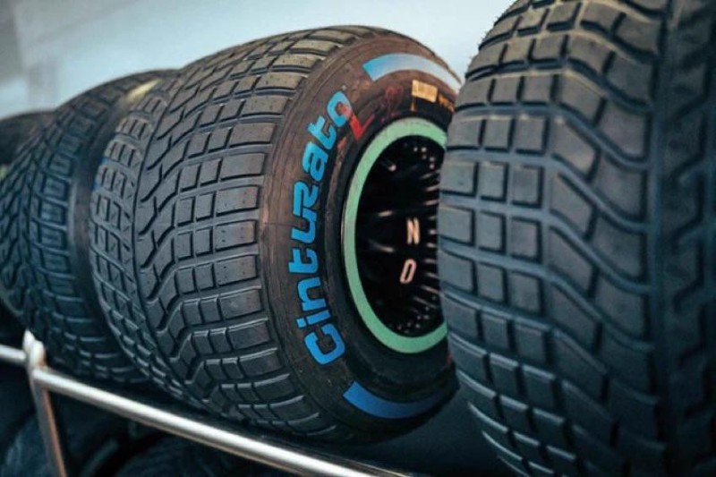 Создать мем: шины формула 1, f1 tyres, pirelli f1