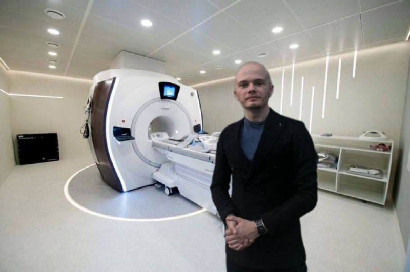 Create meme: mri center, closed MRI machine, MRI machines