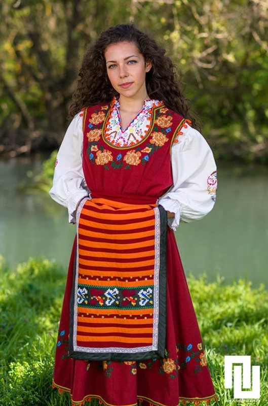 Create meme: Bulgarian national costume, the national costume of the Bulgarians, national costume of bulgaria sukman