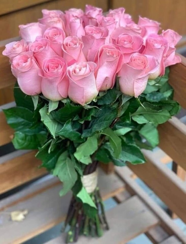 Create meme: soft pink roses, bouquet of pink roses , beautiful bouquet