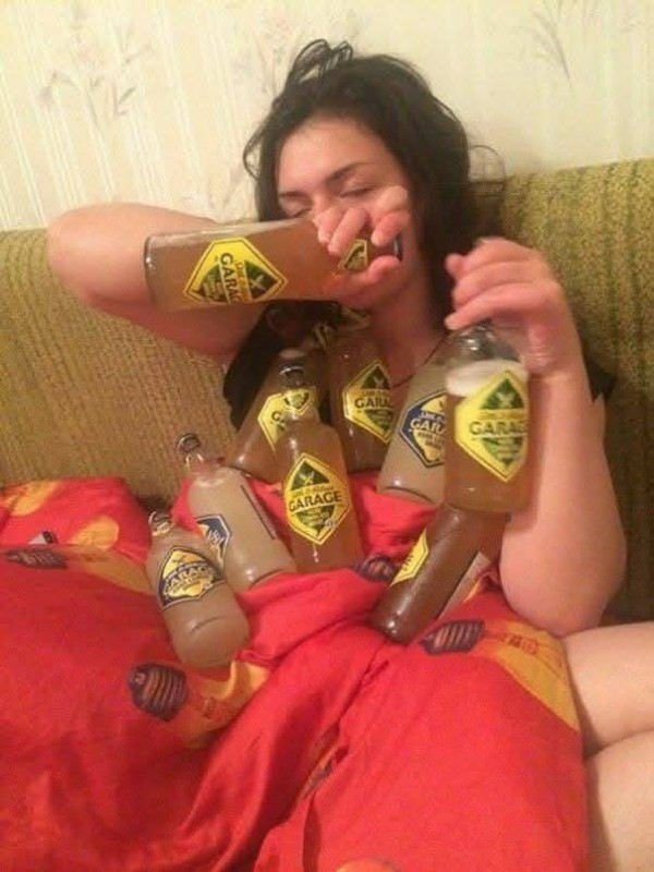 Create meme: beer bottle in the girl's hand, beer in the girl's hand, garage alcoholic drink