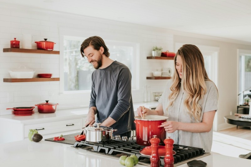 Create meme: in the kitchen , people in the kitchen, couple in the kitchen