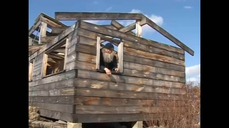 Создать мем: загородный дом, отшельник, дед отшельник николай тарасов