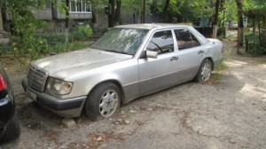 Создать мем: 1992 год, мерс, mercedes benz e класс