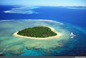 Создать мем: остров грин айленд, красивые острова мира, маленький остров