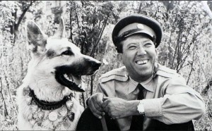 Создать мем: собака мухтар, ко мне мухтар фильм 1964, юрий никулин