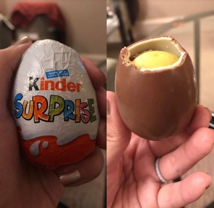 Создать мем: киндер сюрприз открывается, kinder 3 яйца, шоколадное яйцо