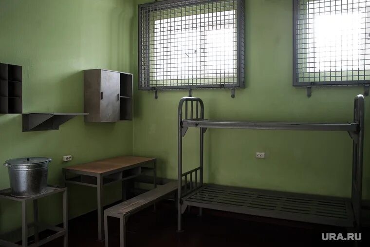 Create meme: pre-trial detention center in Russia, jail cell, cell prison