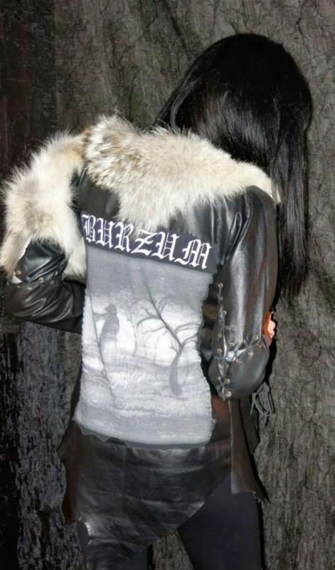 Создать мем: кожаная куртка bathory, кожаная куртка с капюшоном, модные кожаные куртки