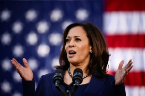 Создать мем: Джо Байден, женщина, kamala harris 2020