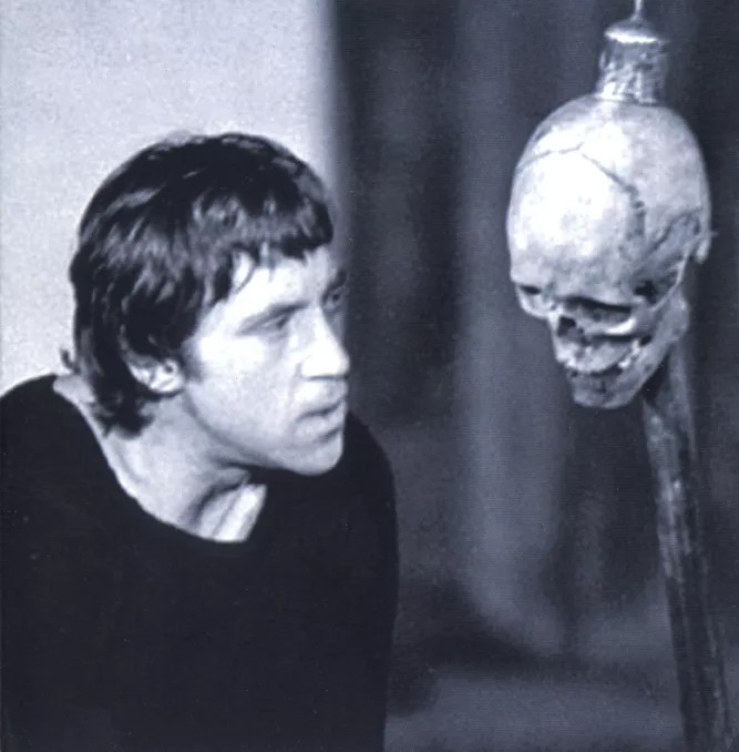 Create meme: Vysotsky Hamlet, Vladimir Vysotsky hamlet, Vladimir Vysotsky as Hamlet