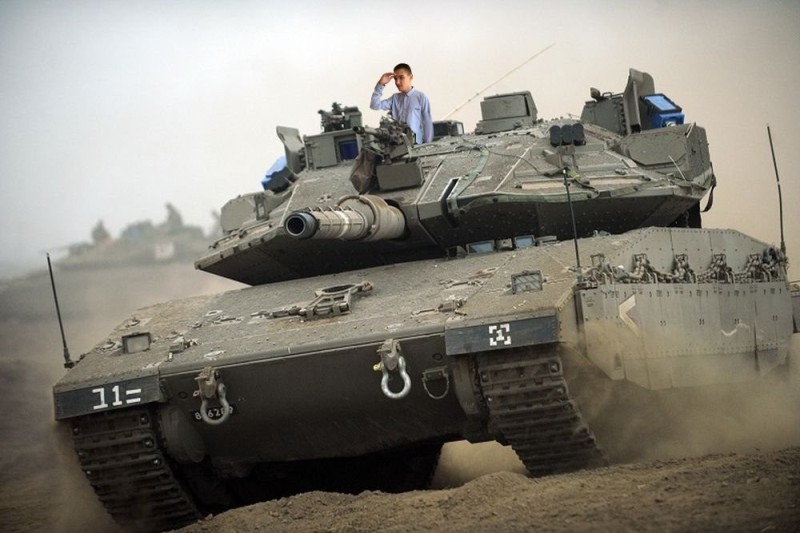 Создать мем: израильский танк меркава, меркава основной боевой танк, танк израиля меркава