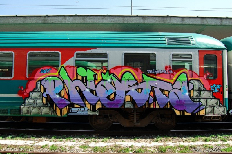 Create meme: graffiti graffiti, train graffiti, bombing graffiti