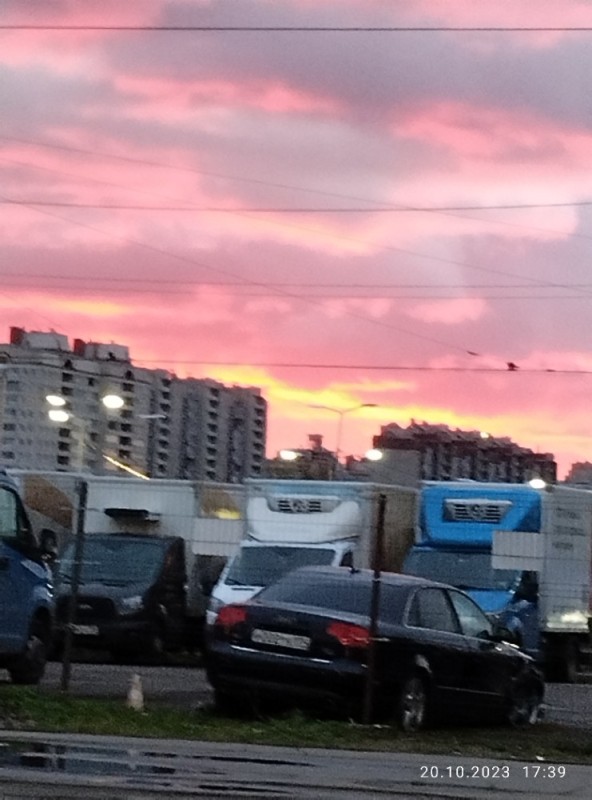 Create meme: sunset in moscow, sunset , sky in the morning
