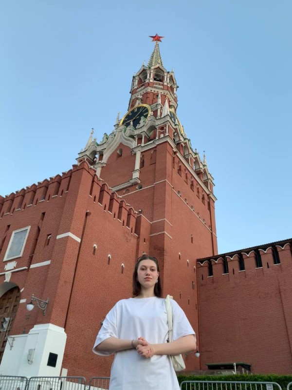 Create meme: spasskaya tower, girl , The Kremlin in spring