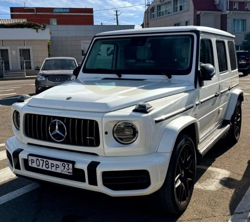 Создать мем: Mercedes-Benz G-klasse II (W463) Рестайлинг 1, mercedes benz amg g 63, mercedes amg g 63