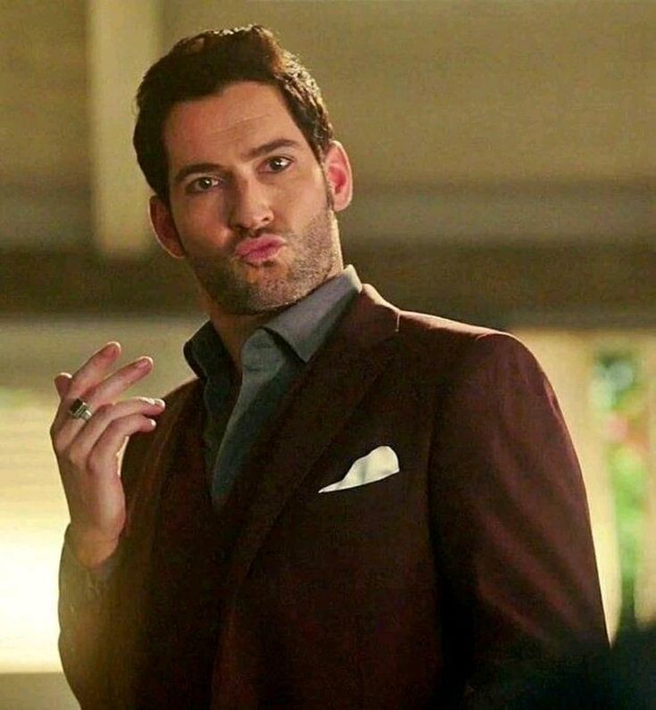 Create meme: Tom Ellis , tom ellis lucifer, the series Lucifer 