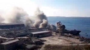 Create meme: the fire Blagoveshchensk Amur, the plant burns, Chernogorsk 17 03 2019 burning plant