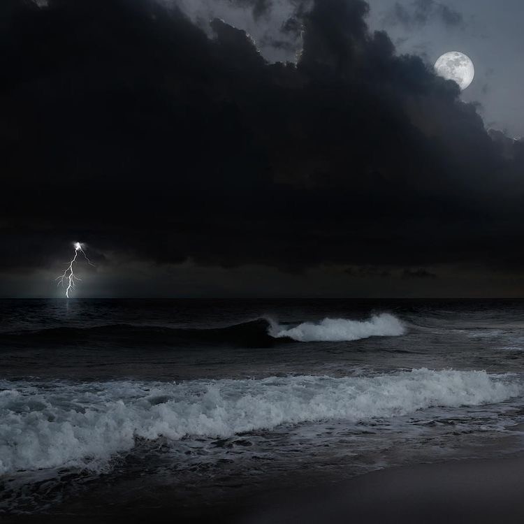 Create meme: night sea, storm sea, moonlit night 