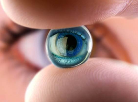 Создать мем: мягкие контактные линзы, человеческий глаз, линзы для зрения