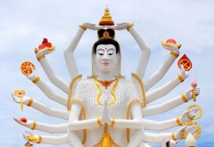 Создать мем: золотая статуэтка многорукий будда, многорукая богиня, многорукий бог будда