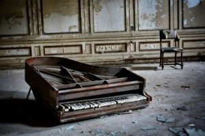 Create meme: broken piano, piano bar art, abandoned piano
