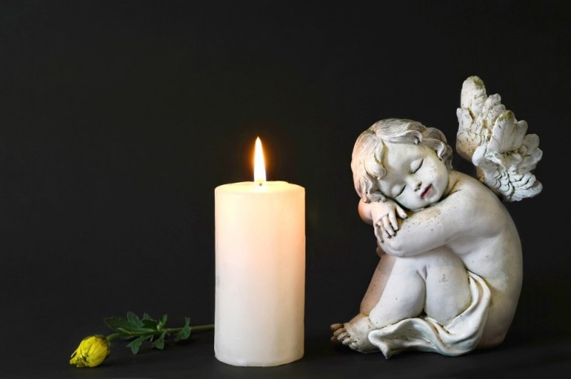 Create meme: angel with a candle, angel candle, flowers of sorrow