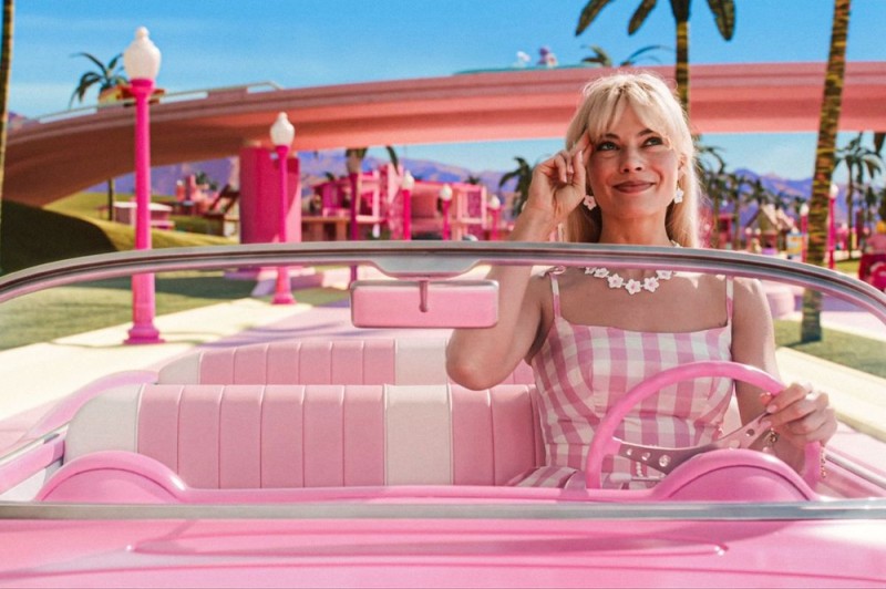 Создать мем: barbie, margot robbie barbie, стереотипная барби