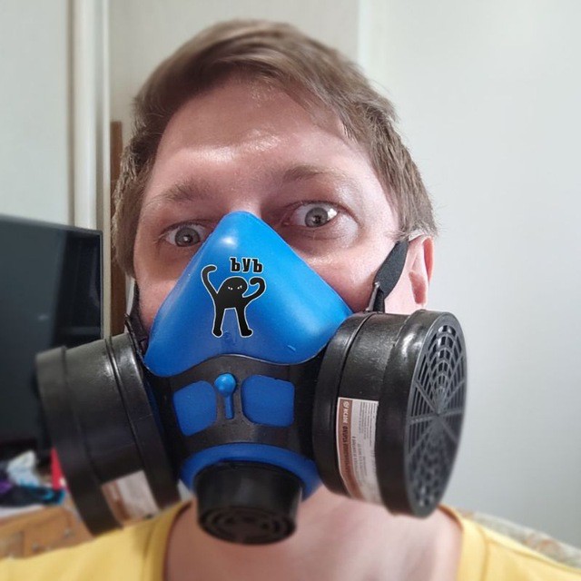 Create meme: people , respirator, istok 400 respirator