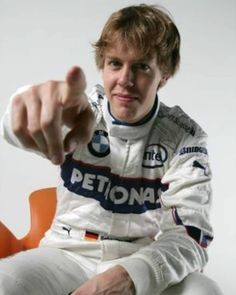 Создать мем: себастьян феттель 2005, себастьян феттель, bmw sauber