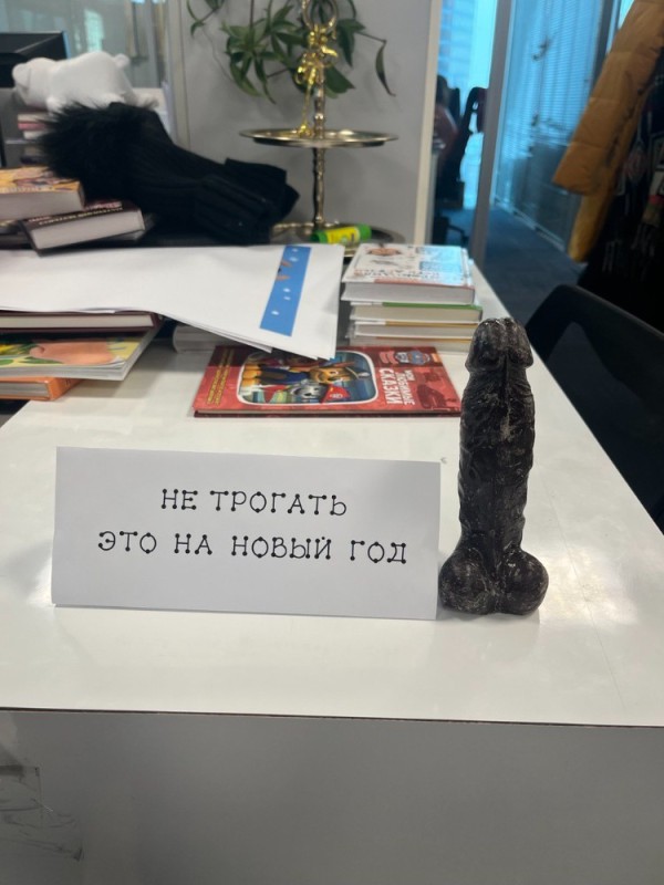 Создать мем: памятник тургенева в черкесске, выставка, городская библиотека
