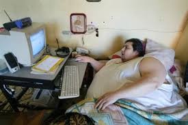 Создать мем: задрота, тучный человек, толстый мужик за компьютером
