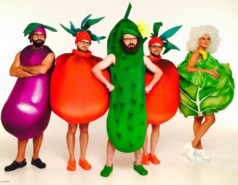 Create meme: costume vegetable, vegetable costume for children, People are vegetables