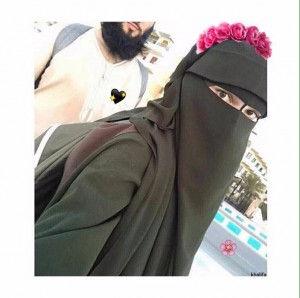 Create meme: in niqab with her husband, the niqab, they, the niqab selfies