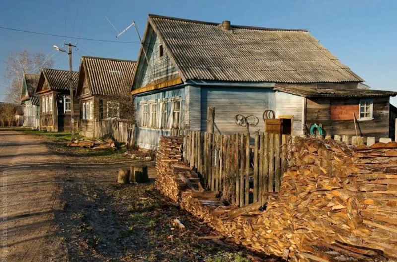 Создать мем: деревенский быт, деревенский дом, российская деревня