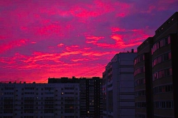 Create meme: pink sunset in the city, Purple dawn, crimson sunrises