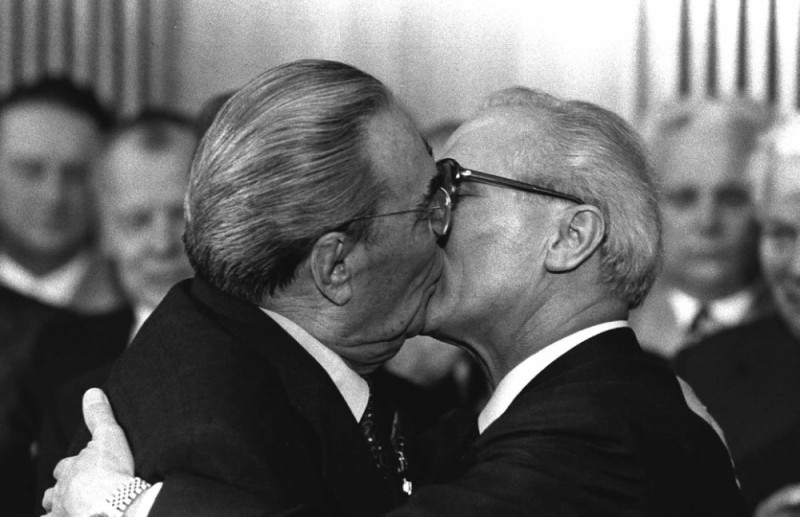 Create meme: Brezhnev and Honecker kiss, Brezhnev's kiss with Honecker, brezhnev kiss