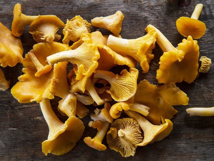 Create meme: chanterelle mushrooms, mushrooms , edible chanterelle mushrooms