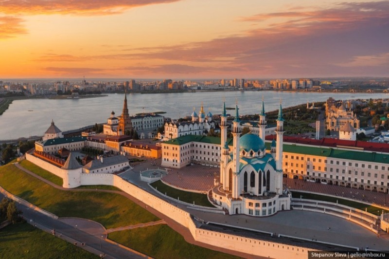 Create meme: Kazan, Kazan is the capital of Tatarstan, kremlin kazan