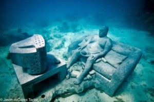 Create meme: sculpture, underwater, diving in Mexico