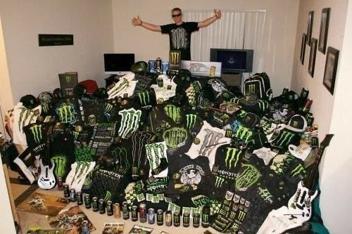 Создать мем: монстр энерджи, наклейки монстер энерджи, monster energy мерч