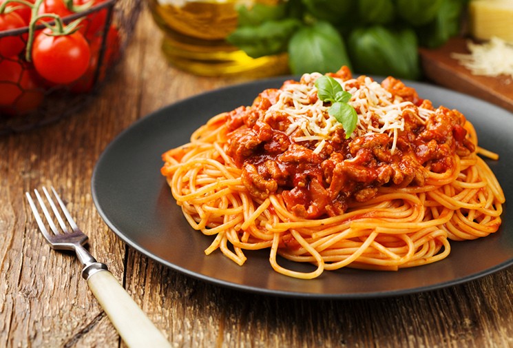 Create meme: spaghetti bolognese, pasta bolognese, spaghetti with bolognese sauce