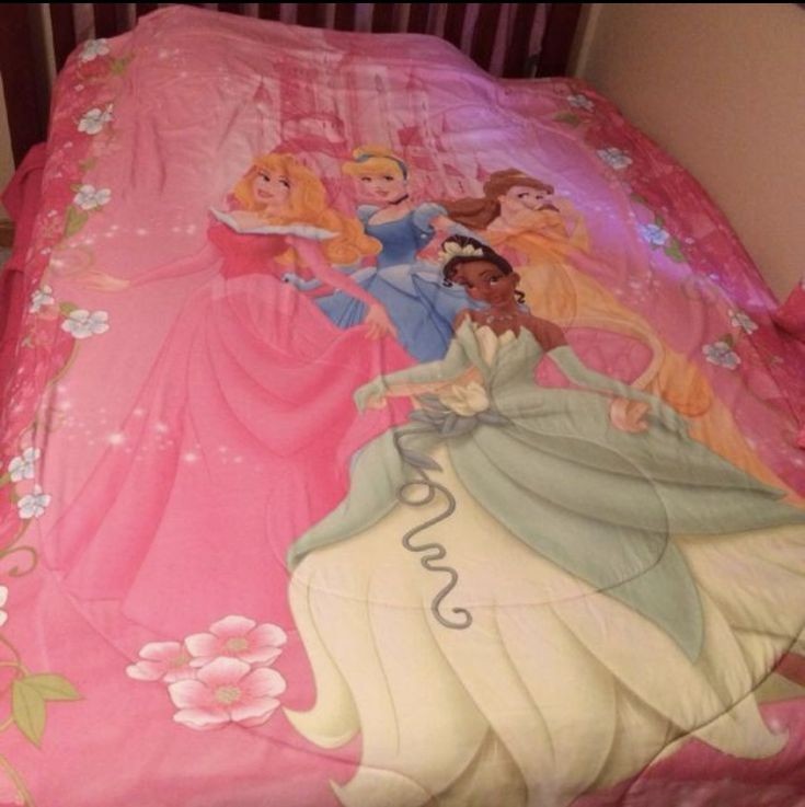 Create meme: baby bedding, bed linen for girls, bed linen with Disney princesses